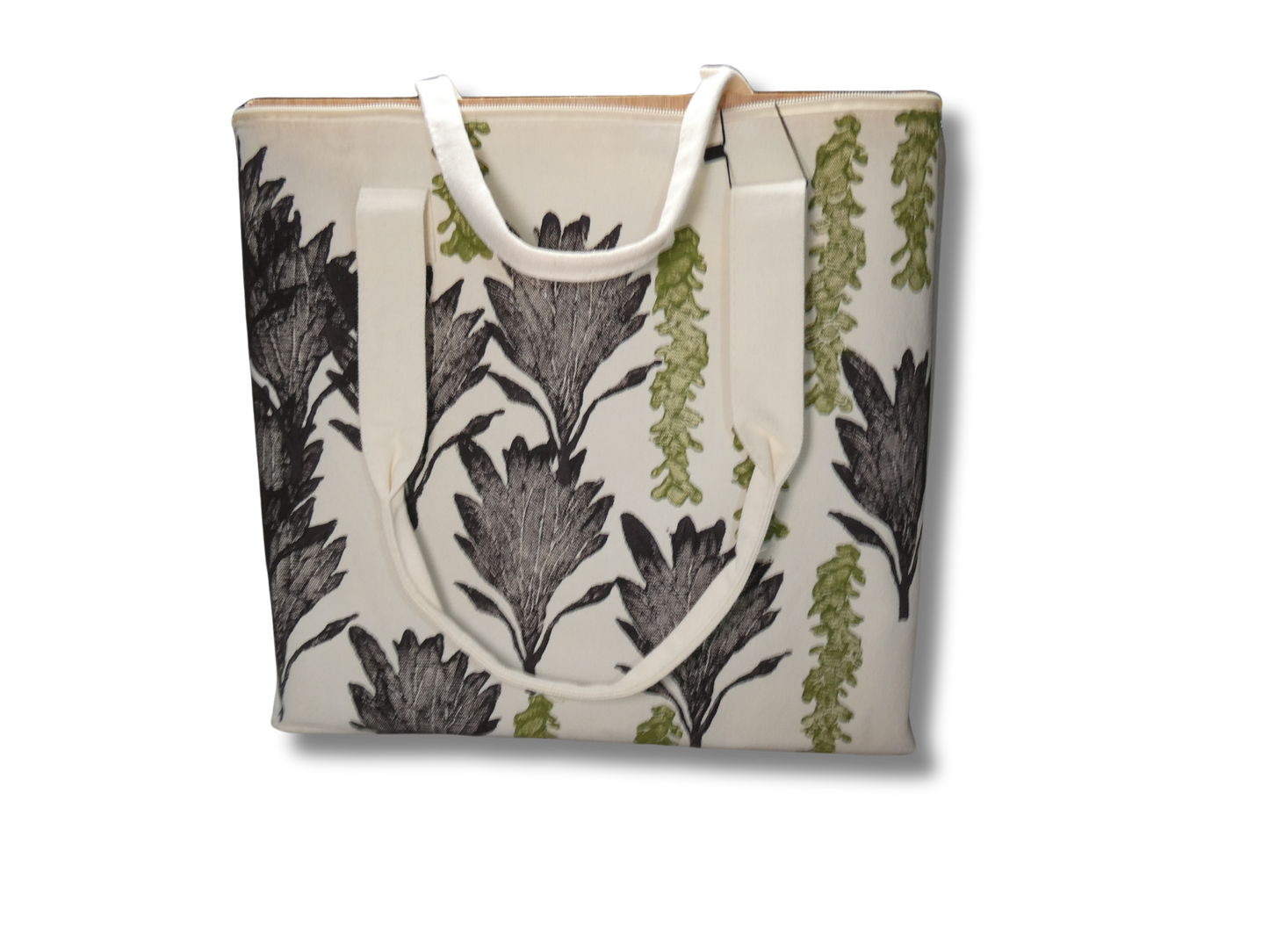 LĀLI'I TOTE Ti Pakalana