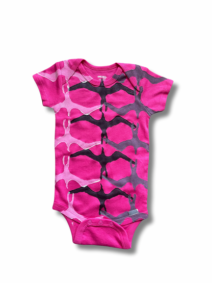 Pēpē Onesie