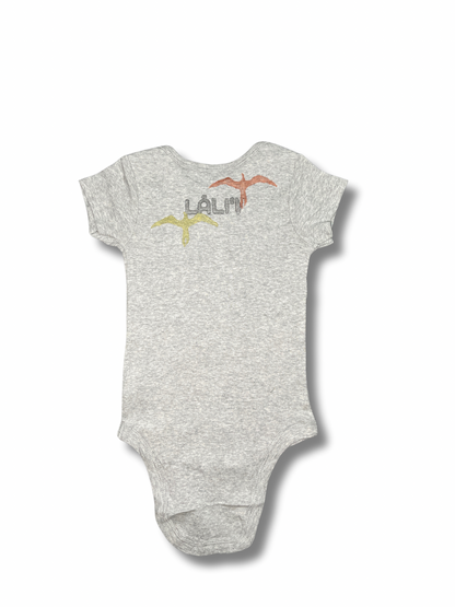 Pēpē Onesie