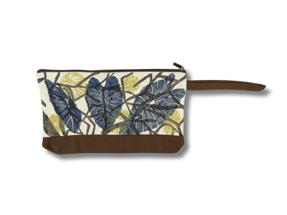 Wristlet Pouch with Zipper.